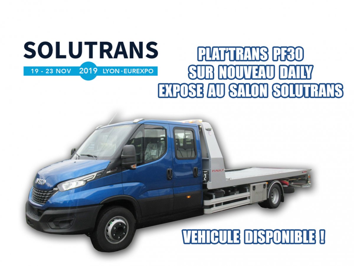 Exhibition solutrans in lyon eurexpo (69) in france of the new iveco daily 7t with equipment plat'trans pf30