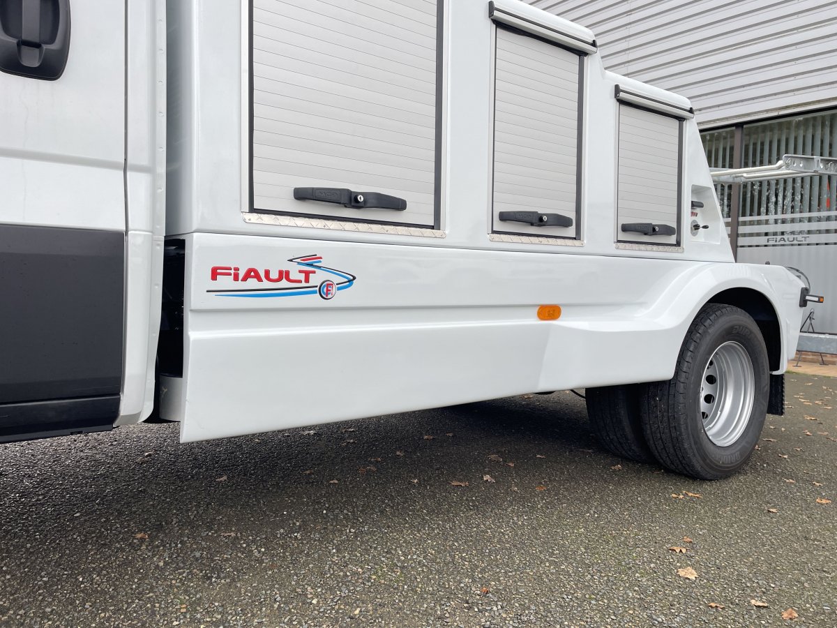 Nouveaux carénages sur le maxilift pf3000 assistance
