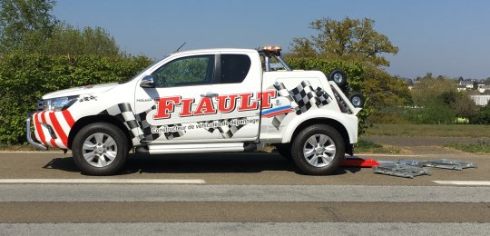 Nouveau Toyota Hilux 4x4 panier