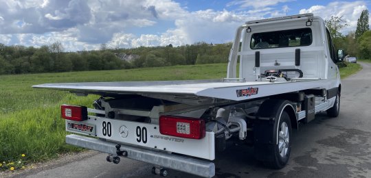 PLAT’TRANS PF20 sur Mercedes eSprinter : la dépanneuse VL 100% électrique