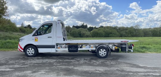 PLAT’TRANS PF20 sur Mercedes eSprinter : la dépanneuse VL 100% électrique