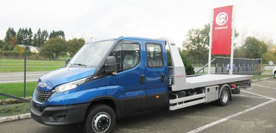 Salon Solutrans du 19 au 23 Novembre 2019 avec un nouveau Iveco Daily équipé du PLAT'TRANS PF30