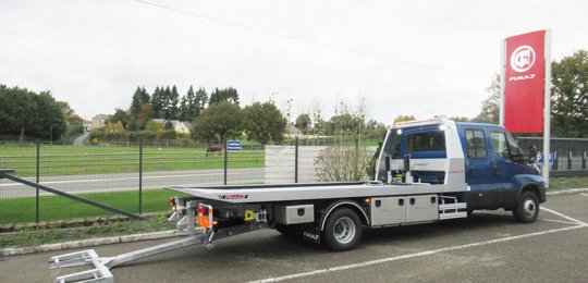 Salon Solutrans du 19 au 23 Novembre 2019 avec un nouveau Iveco Daily équipé du PLAT'TRANS PF30