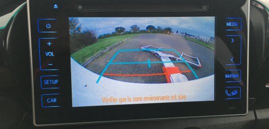 Caméra de recul en couleur avec écran plat d'origine dans la cabine