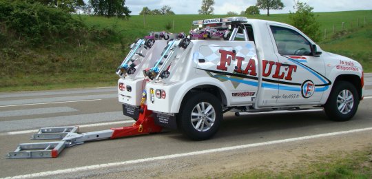 MAXILIFT PF3000 4x4 ON VOLKSWAGEN AMAROK SHORT CAB