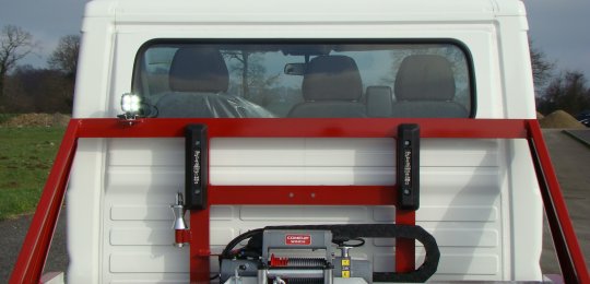 Roll-bar standard de protection de cabine avec 2 butoirs caoutchouc