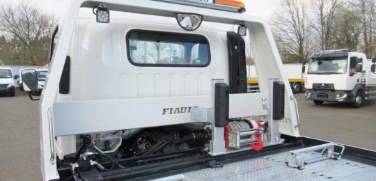 A panoramic mirror to aid the approach of the vehicle on the platform fitted under the front of the front face